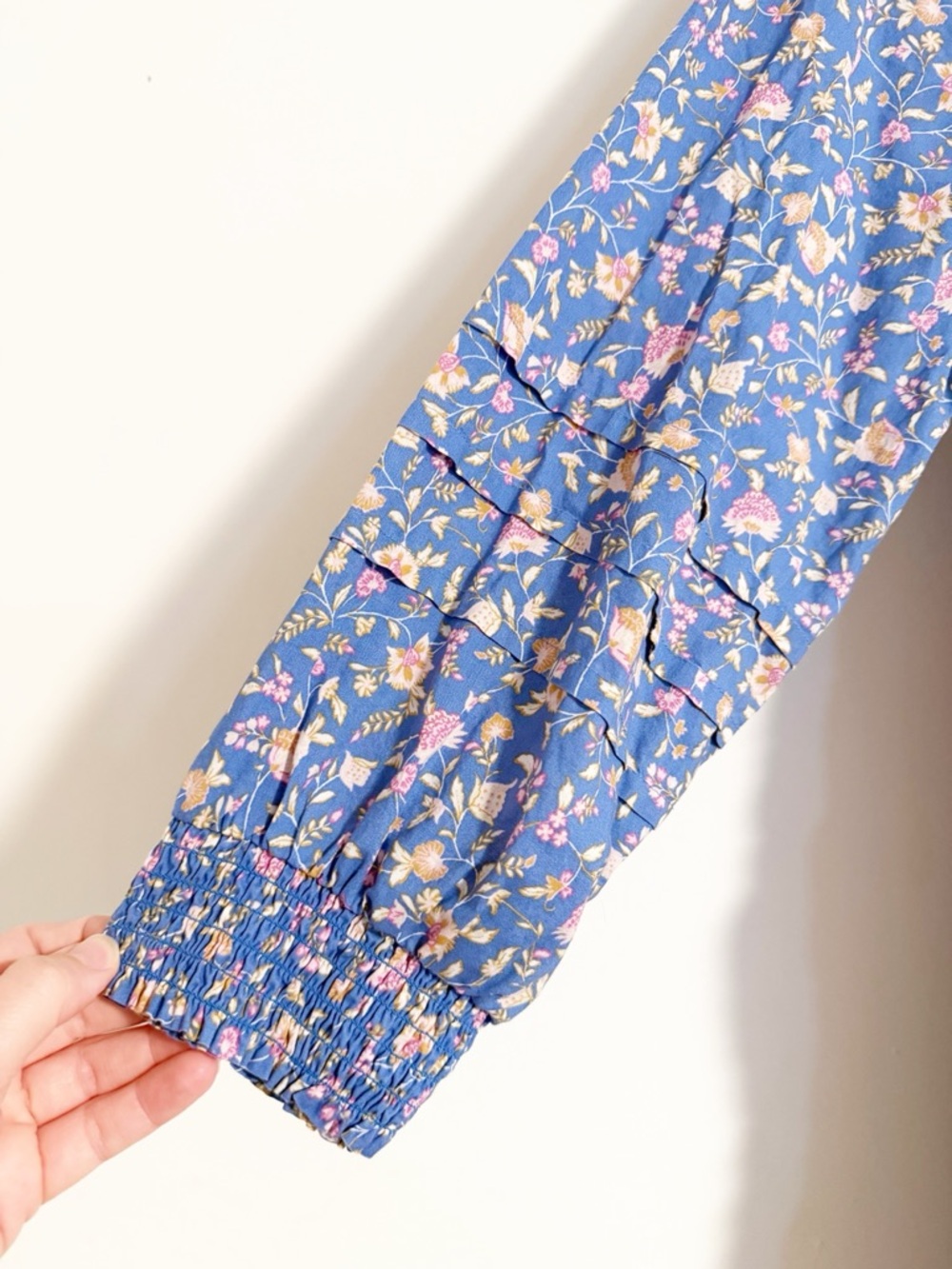 Wonderly Blue Floral Cotton Peasant Dress Smocked Cuffs XL - Picture 6 of 7